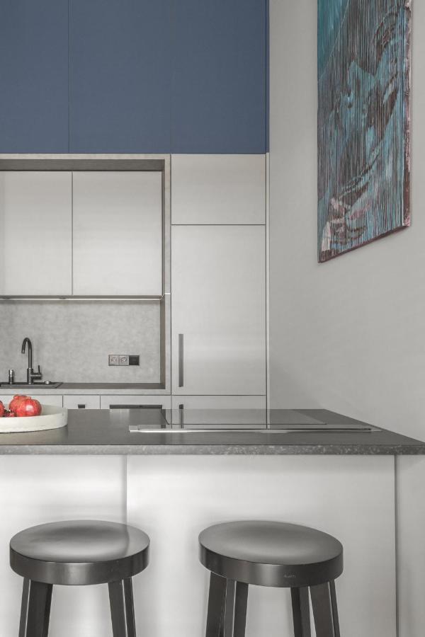 Ivis House Modern Apartment In Vilnius Old Town With Balcony Exterior photo