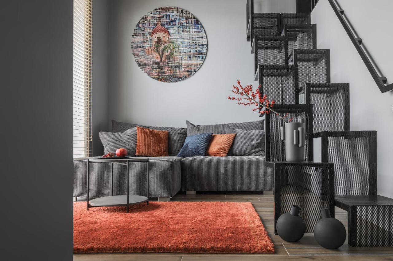 Ivis House Modern Apartment In Vilnius Old Town With Balcony Exterior photo