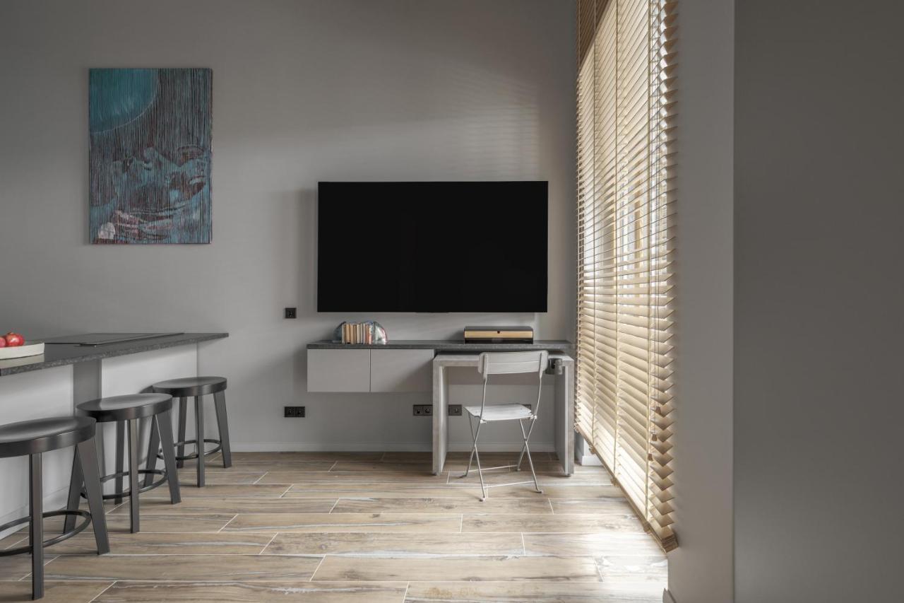 Ivis House Modern Apartment In Vilnius Old Town With Balcony Exterior photo