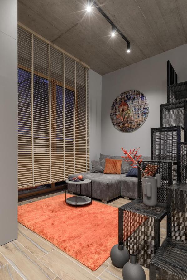 Ivis House Modern Apartment In Vilnius Old Town With Balcony Exterior photo